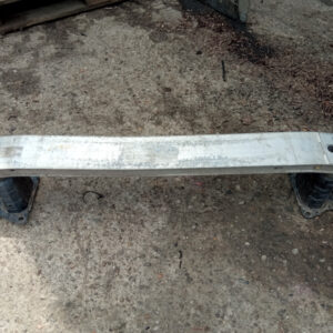 Armatura bara fata Lexus IS250