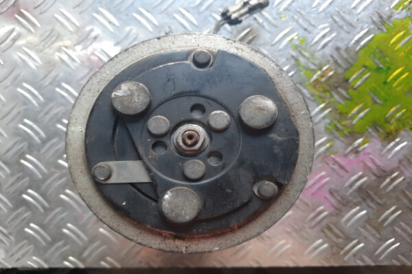 Compresor AC 1.2/1.4 benzina cod 24461719 TF1 Opel Corsa C/Tigra [VAG]