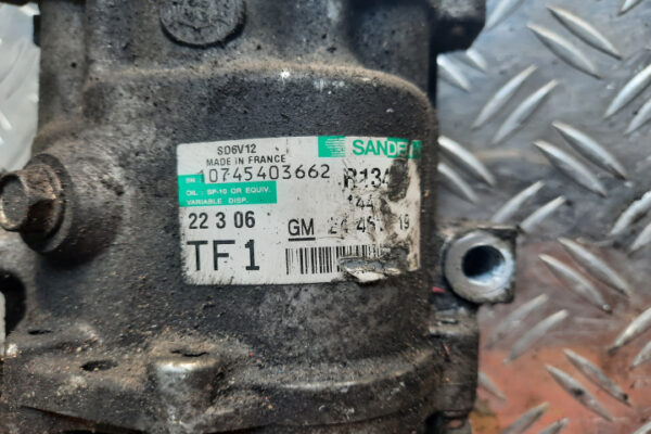 Compresor AC 1.2/1.4 benzina cod 24461719 TF1 Opel Corsa C/Tigra [VAG]