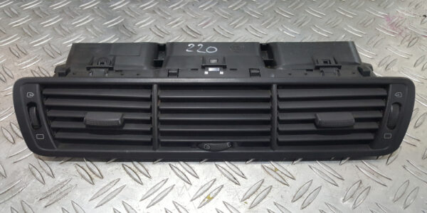 20220625-172912-jpg-uniq-id-62b9771a8b810.jpg Grile ventilatie panou central Peugeot 807 2008