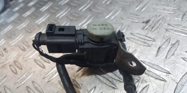 Electrovalva / Supapa vacuum cu conducta 2.0 TDi cod 1K0906283A cod motor BMM VW/Audi/Skoda/Seat [VAG]