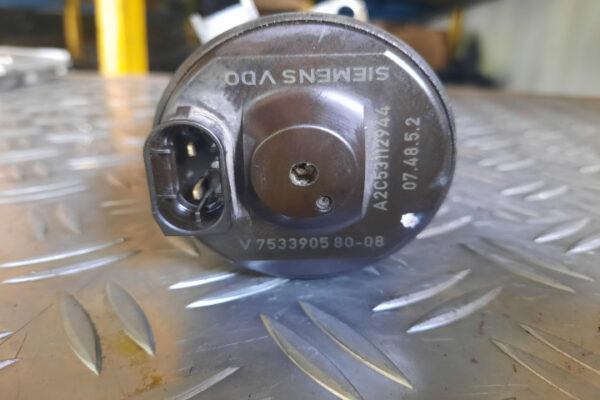 20220706-160136-jpg-uniq-id-62cbd7878e692.jpg Senzor ax excentric cod V753390580 1.6 VTi 120 cp cod motor 5FW