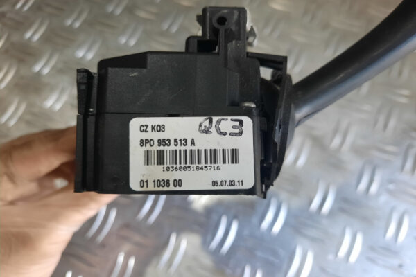 Maneta semnalizare Audi A3 Facelift 2007 cod 8p0953513a