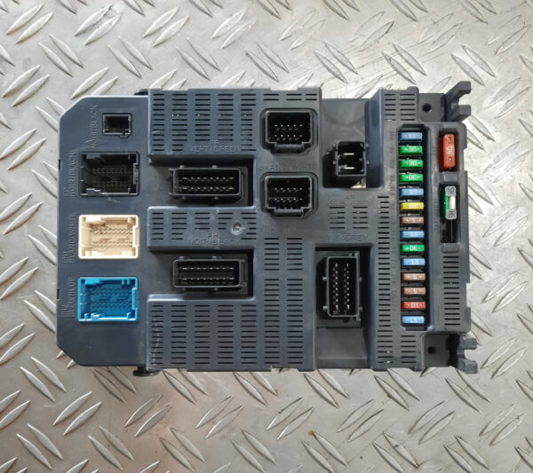 Modul BSI 9663798180 P02 1.6 HDi 9HP an 2010