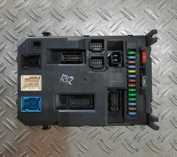 20220818-122158-jpg-uniq-id-63034ecca13eb.jpg Modul BSI 9674021080 X04 motor 8HZ