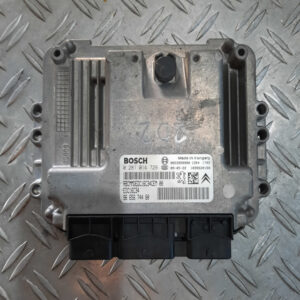 Calculator motor ECU Peugeot 3008 1.6 e-HDi cod motor 9HR cod 9665674480