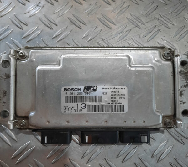 Calculator motor ECU Citroen Xsara 1.6 benzina cod motor NFU cod 9651396380