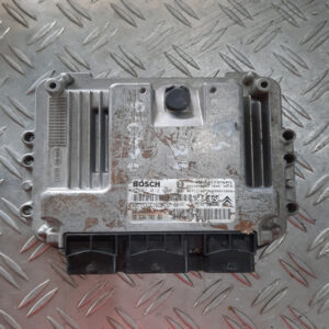 Calculator motor ECU Citroen C4 Picasso 1.6 HDI cod motor 9HZ cod 9663476180