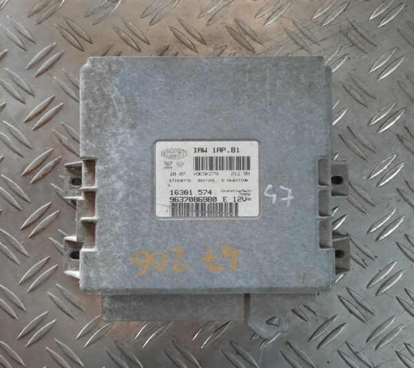 Calculator motor ECU Peugeot 206 1.4 benzina cod 9637086980 Calculator motor ECU Peugeot 206 1.4 benzina cod 9637086980