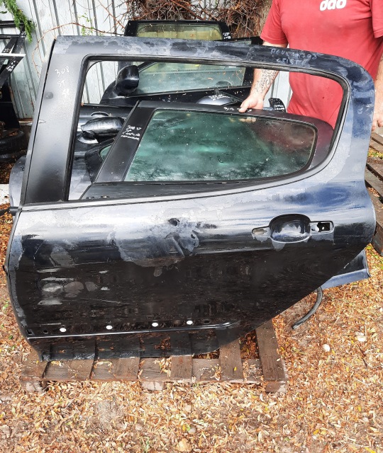 Usa stanga spate Peugeot 308 Hatchback (negru)