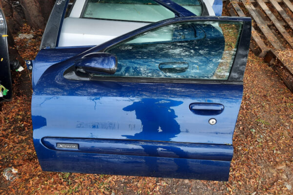 20220927-153137-jpg-uniq-id-633441de1fa15.jpg Usa stanga fata Citroen Xsara (albastru)