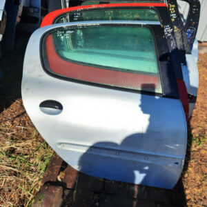 20220928-154324-jpg-uniq-id-6336a005826f3-1.jpg Usa dreapta spate Peugeot 206 Hatchback (argintiu)