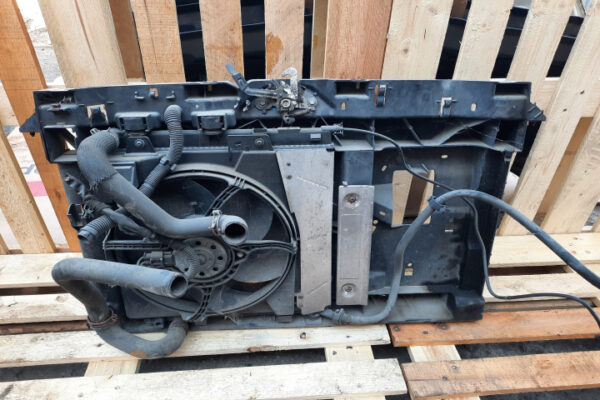 20220930-145218-jpg-uniq-id-633ab7400bf2e.jpg Rezistenta trepte electroventilator Citroen C3 Picasso 1.4 benzina 8FS