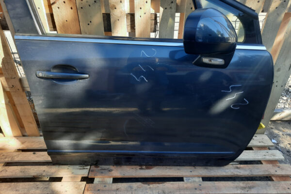 20221005-114432-jpg-uniq-id-634528864fe24.jpg Perie geam crom dreapta fata Peugeot 5008 2009-2013