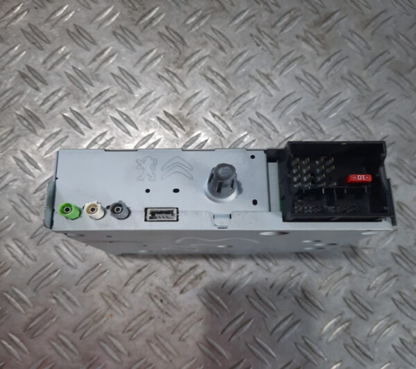 Radio/CD Player 9676837880 Peugeot 508