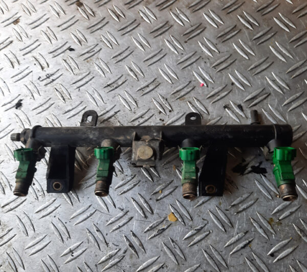 Rampa injectoare 1.6 16V Peugeot 206 CC