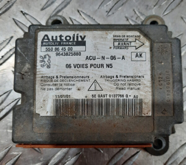 20221026-133640-jpg-uniq-id-635a35658844d.jpg Calculator / Modul airbag 9643825880 Peugeot 306