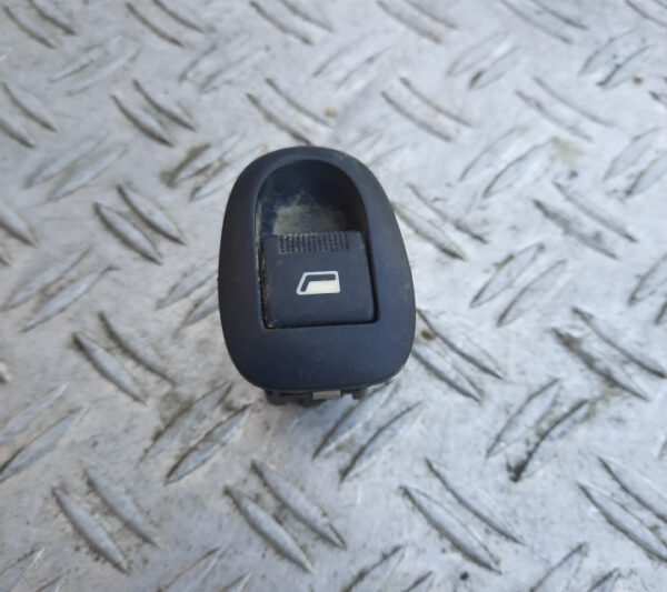 20221102-124948-jpg-uniq-id-63625c8bb10ac.jpg Comanda geam pasager Peugeot 406