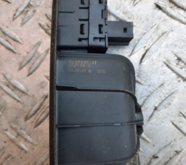 Comanda geam dreapta spate Peugeot 308