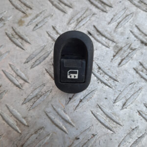 20221102-130818-jpg-uniq-id-6363b916e0231.jpg Comanda deschidere usa Peugeot 1007