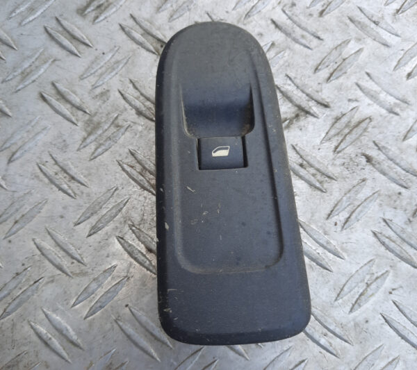20221107-124250-jpg-uniq-id-6368fc7c9fe89.jpg Comanda geam pasager Peugeot 308