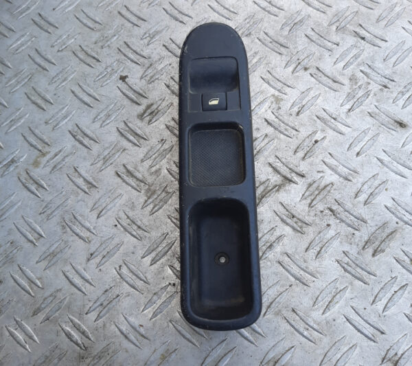 Panou comanda geam dreapta fata Peugeot 307
