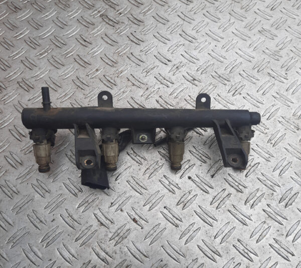 Rampa injectoare completa 9625194080 1.4 8V KFV