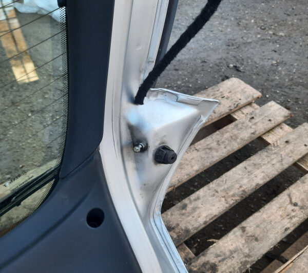 Haion cu luneta Renault Megane 3 Coupe (argintiu)
