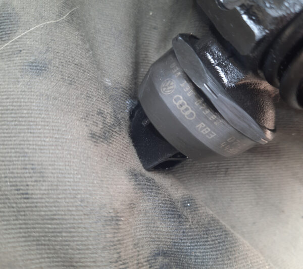 Injector Volkswagen Eos 0414-720312 038130073BQ 2.0 TDi 140cp BMM