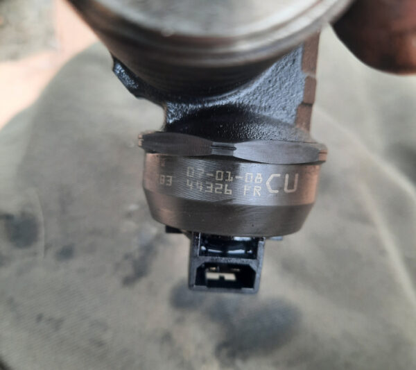 Injector Volkswagen Eos 0414-720312 038130073BQ 2.0 TDi 140cp BMM
