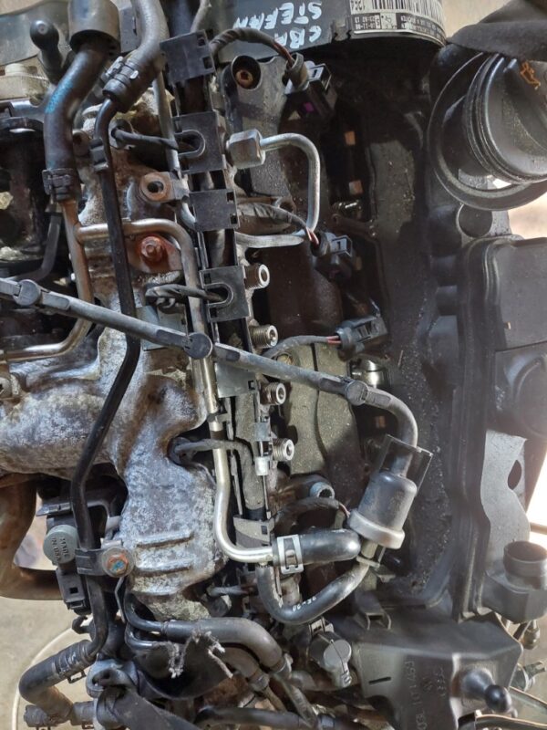 Motor fara anexe Volkswagen Audi Skoda cod CBA 2.0 TDi 140cp