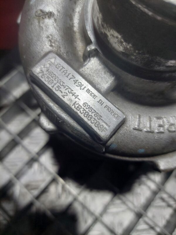 Turbina Renault Laguna 2.0 DCi cod motor M9R cod 8200347344