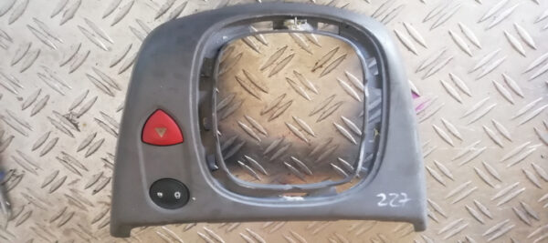 Ornament Renault Scenic 2 an 2003