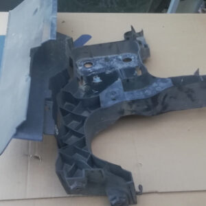 Suport far dreapta Renault Scenic 2 an 2003
