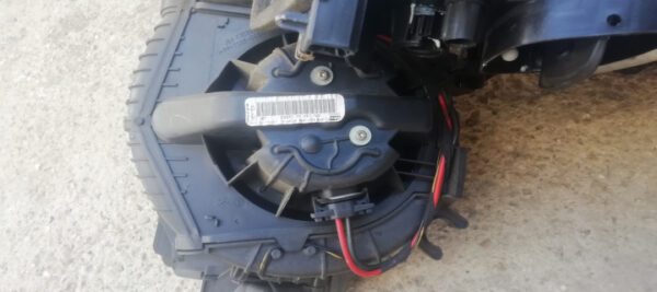 Ventilator aeroterma 1.6 benzina JM0J K4M782 Renault Scenic 2 an 2003