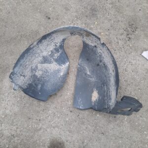 Carenaj roata dreapta fata 9678576880 Citroen DS3 / Citroen C3 II an 2013