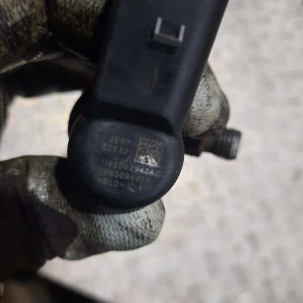Injector H8200294788 1.5 DCi Renault Grand Scenic 3 2010