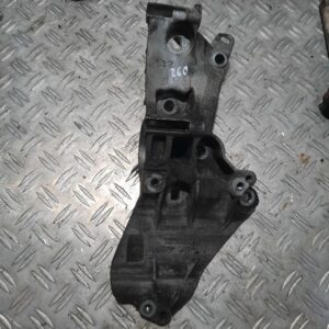 Suport alternator accesorii 8200669495 1.5 DCi Renault Grand Scenic 3