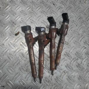 Injector H8200294788 1.5 DCi 110cp Renault Megane 3