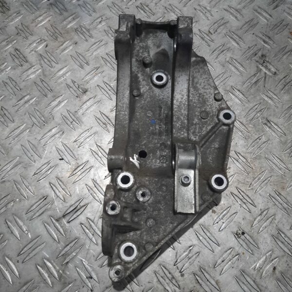 Suport alternator 9682367380 2.0 HDi 136cp RHR Citroen C5 2