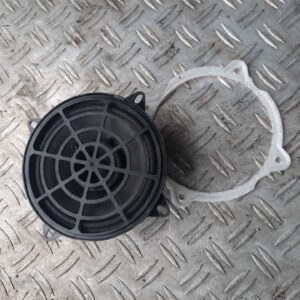 Difuzor / Boxa usa dreapta spate Peugeot 3008 an 2010