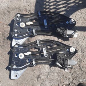 Macara geam dreapta spate completa 9680072380 Peugeot 207 CC an 2008