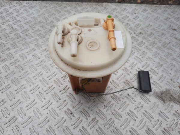 Pompa motorina / Litrometru 2.0 HDi 136cp RHR Peugeot 407 an 2006