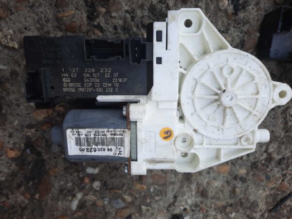 Motoras macara geam dreapta fata 9662062280 / 1137328232 Peugeot 407