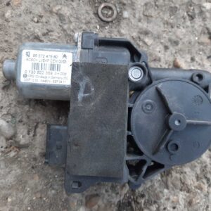 Motoras macara geam 9657247580 dreapta fata Peugeot 308 an 2008