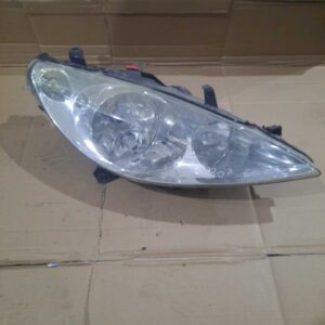 Far dreapta Peugeot 307 an 2002-2007 [Anglia]