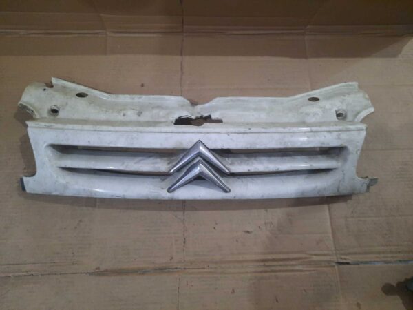 Grila centrala bara fata 9635604880 Citroen Berlingo 2000-2003