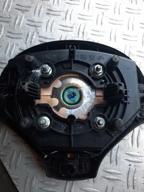 Airbag volan 96845302ZE Peugeot 5008 an 2010