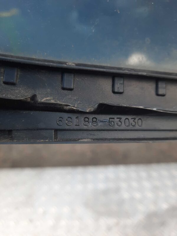 Geam triunghi dreapta spate 68188-53030 Lexus IS 250 an 2009