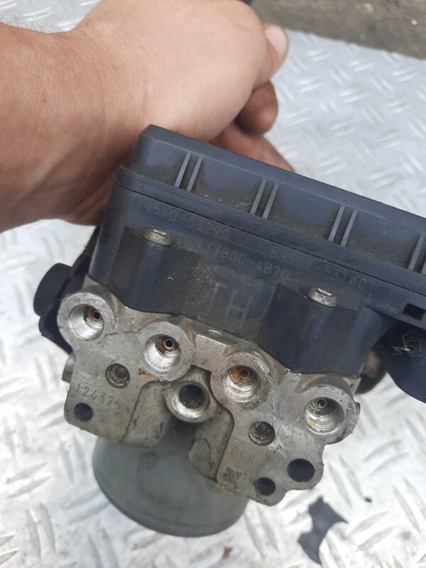 Pompa ABS 44540-53290 TH 133800-4870 2.5 benzina 208cp Lexus IS 250 2009
